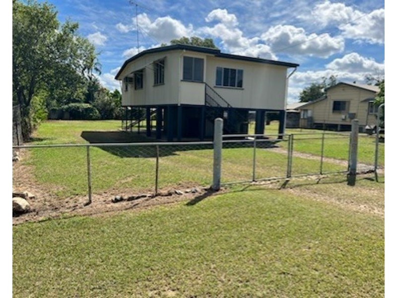 30 Fifth Avenue, Scottville QLD 4804