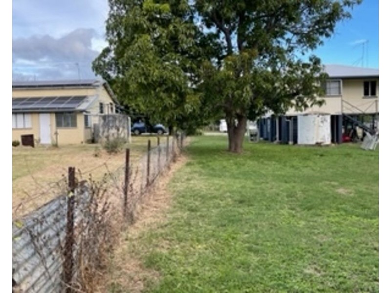 30 Fifth Avenue, Scottville QLD 4804