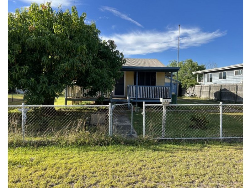 28 Fifth Avenue, Scottville QLD 4804