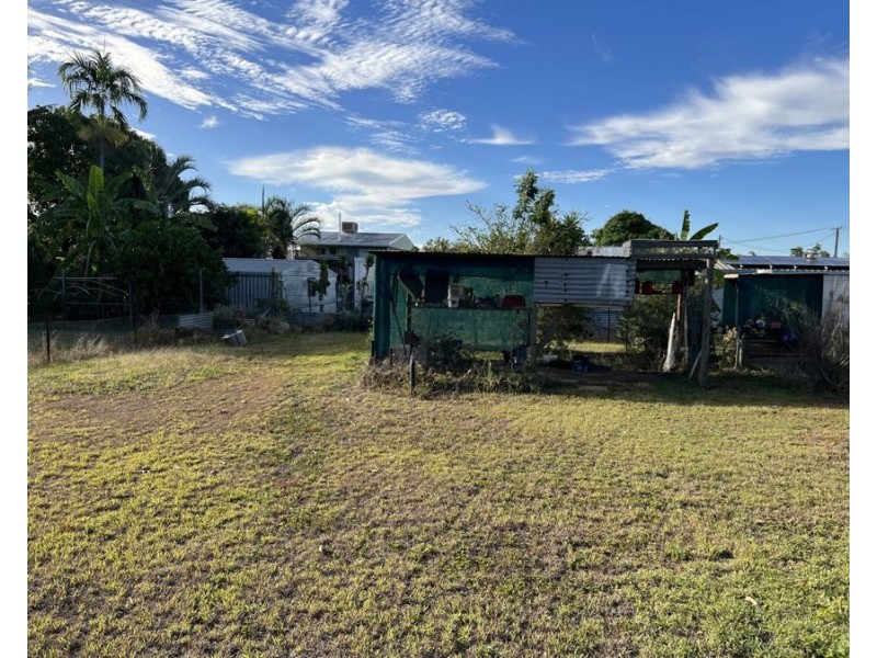 28 Fifth Avenue, Scottville QLD 4804