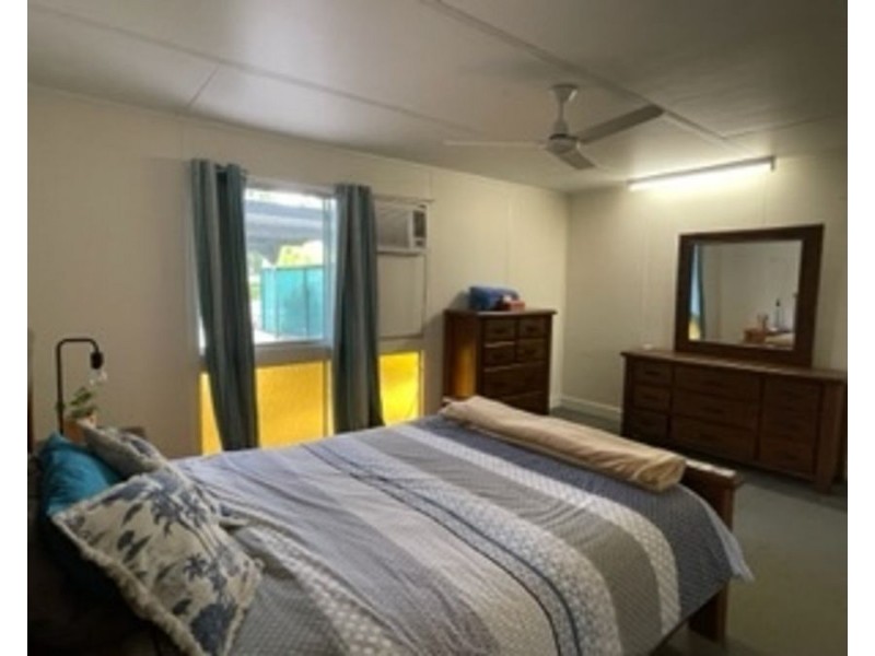 Unit 3/ 20 George Street, Collinsville QLD 4804