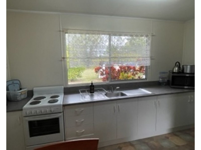 Unit 3/ 20 George Street, Collinsville QLD 4804