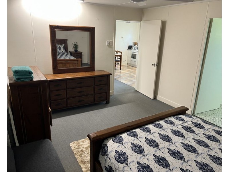 Unit 3/ 20 George Street, Collinsville QLD 4804