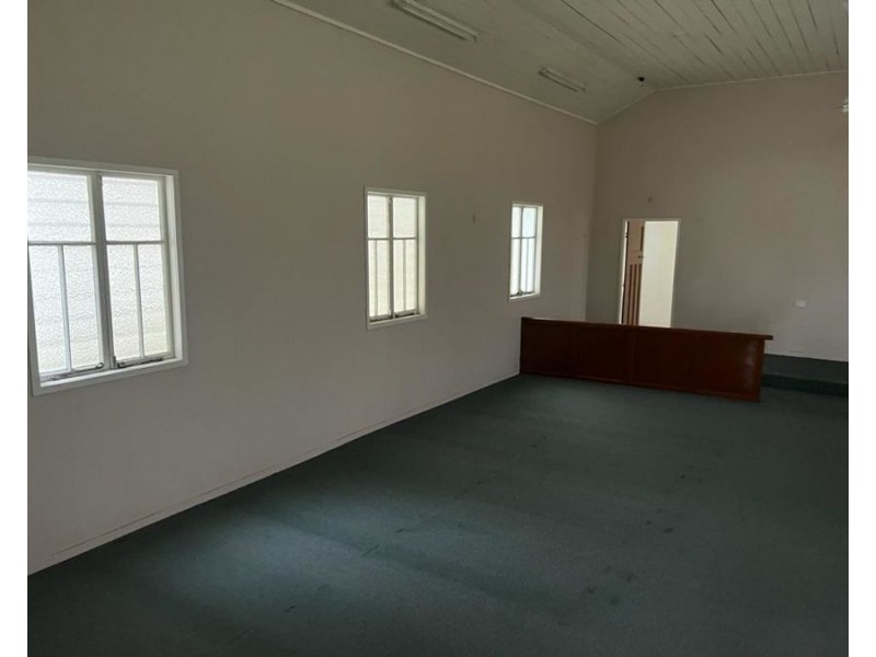 4 Blake Street, Collinsville QLD 4804