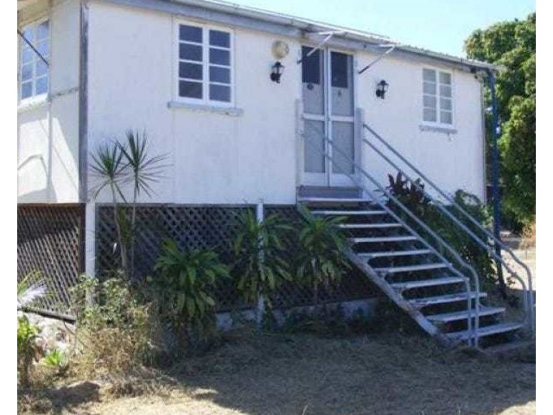 36 Belmore Street, Collinsville QLD 4804