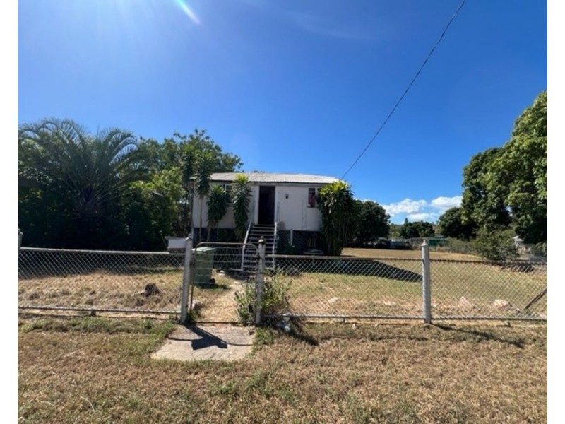 36 Belmore Street, Collinsville QLD 4804