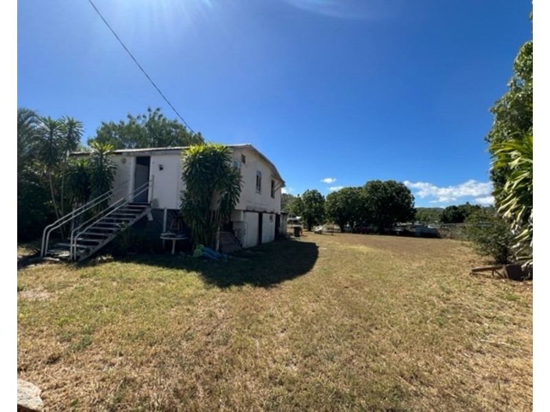 36 Belmore Street, Collinsville QLD 4804