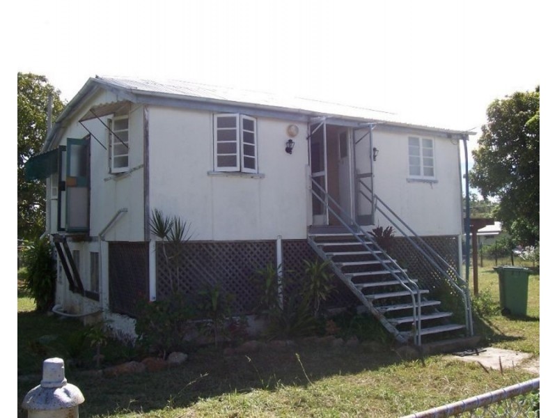 36 Belmore Street, Collinsville QLD 4804