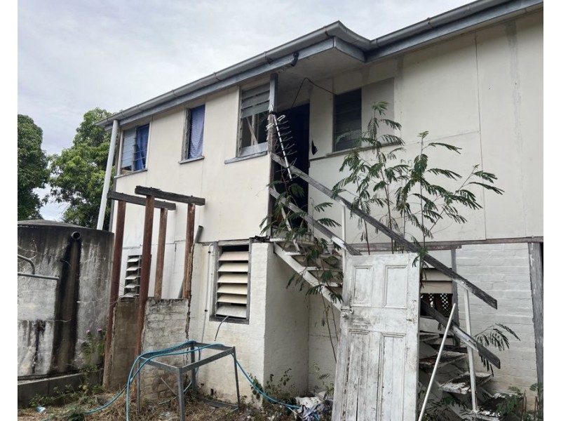 36 Belmore Street, Collinsville QLD 4804