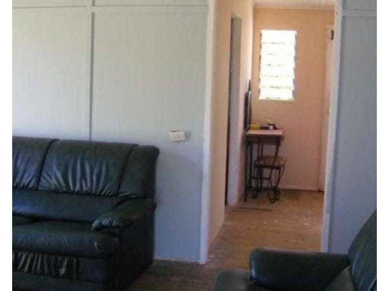 36 Belmore Street, Collinsville QLD 4804