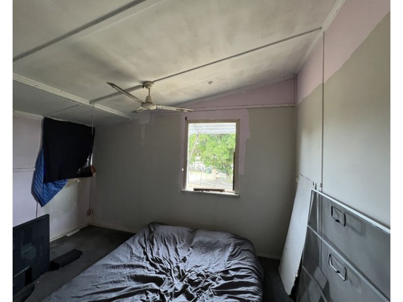 36 Belmore Street, Collinsville QLD 4804