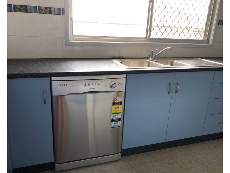 15 Petersen Street, Collinsville QLD 4804