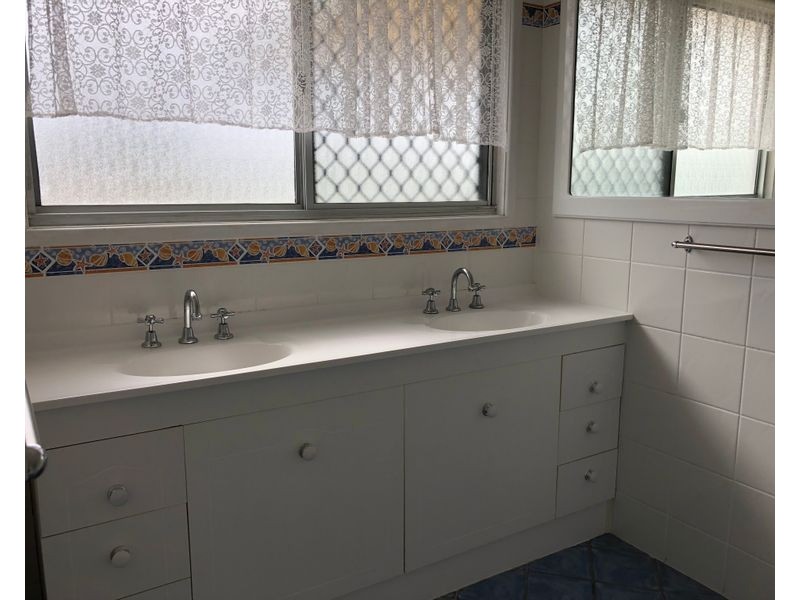 15 Petersen Street, Collinsville QLD 4804