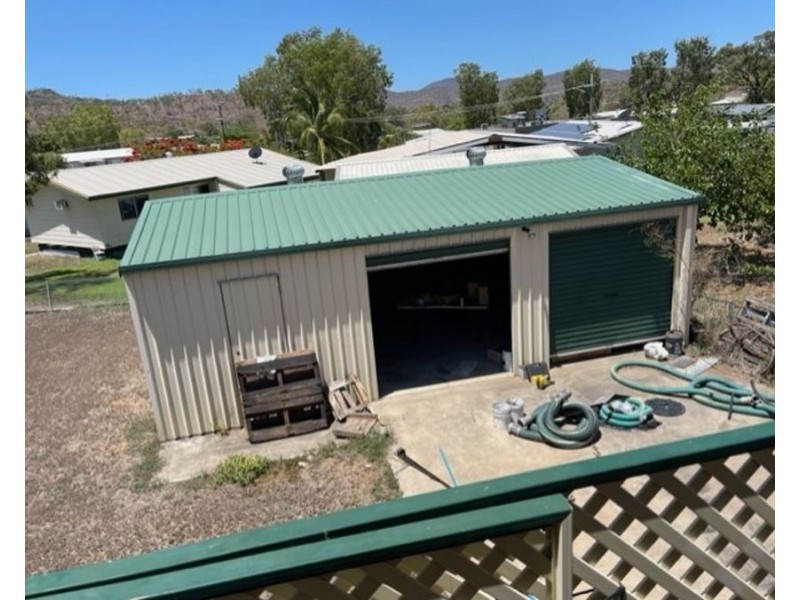 15 Petersen Street, Collinsville QLD 4804