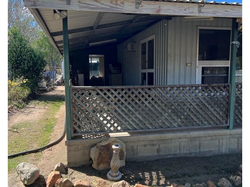 2 Scartwater Street, Collinsville QLD 4804