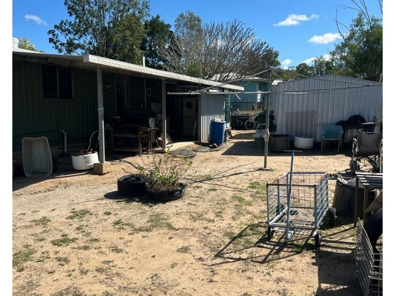 2 Scartwater Street, Collinsville QLD 4804