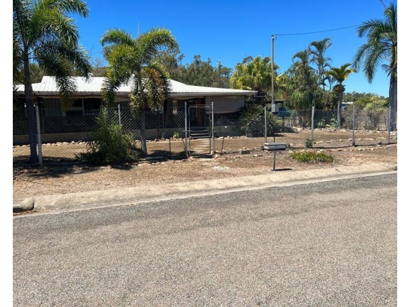 2 Scartwater Street, Collinsville QLD 4804