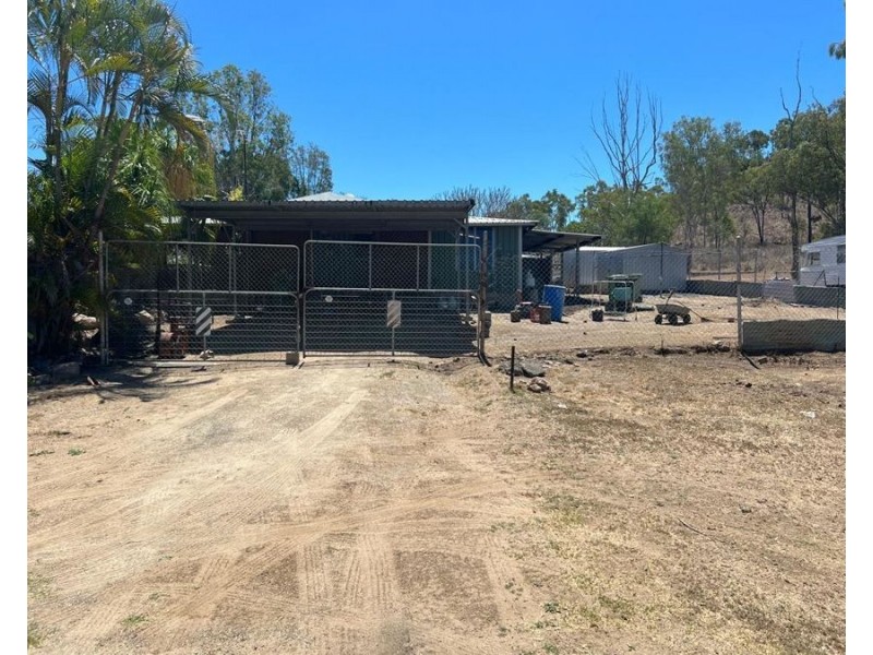 2 Scartwater Street, Collinsville QLD 4804