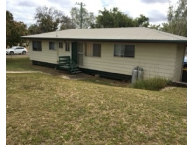 15 Walker Street, Collinsville QLD 4804