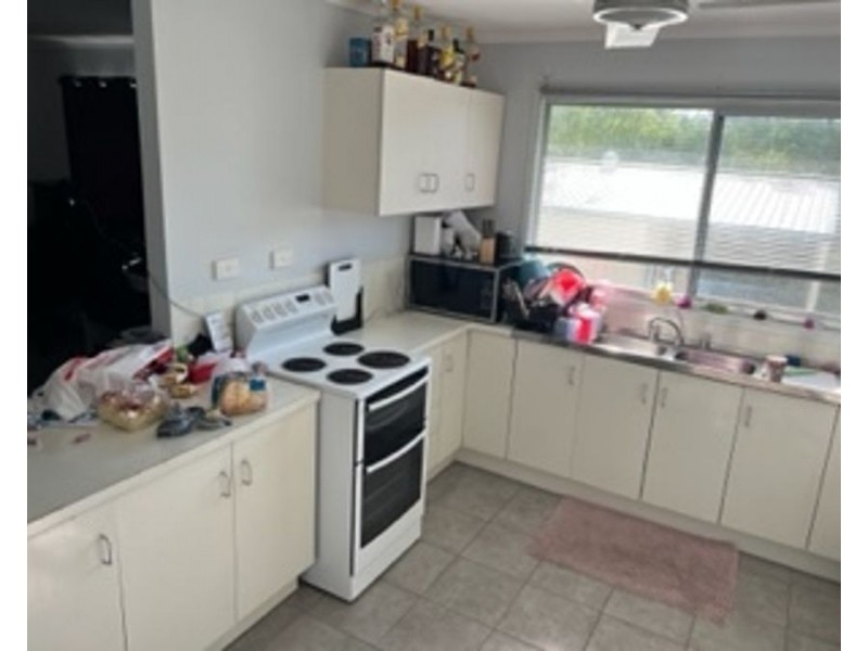 18 Parkinson Street, Collinsville QLD 4804