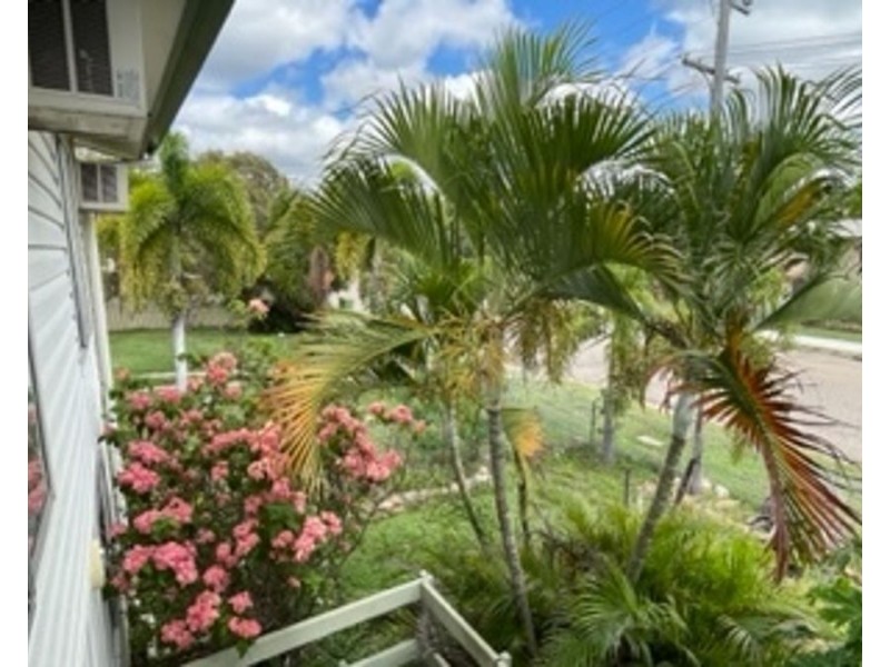 33 Walker Street, Collinsville QLD 4804