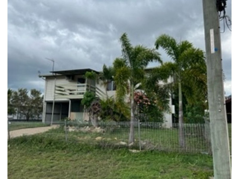 33 Walker Street, Collinsville QLD 4804