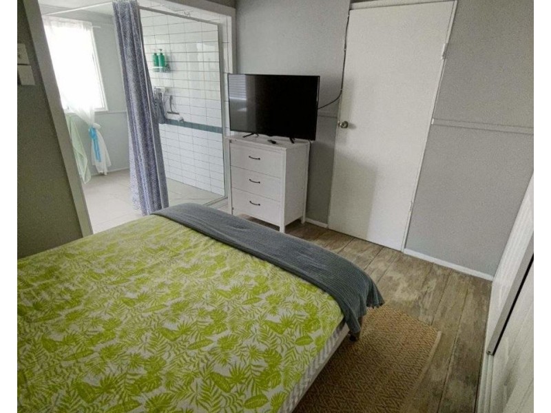 25 Pelican Street, Collinsville QLD 4804