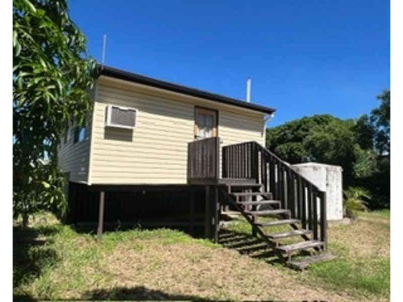 25 Pelican Street, Collinsville QLD 4804