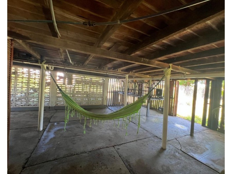 25 Pelican Street, Collinsville QLD 4804