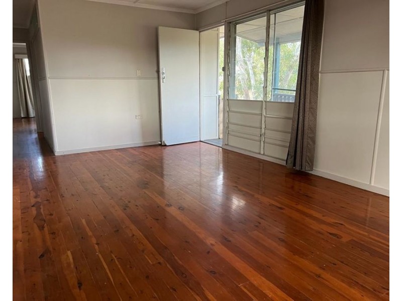 1 Cunningham Street, Collinsville QLD 4804