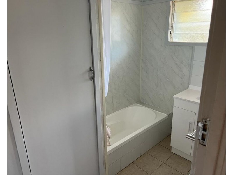 1 Cunningham Street, Collinsville QLD 4804