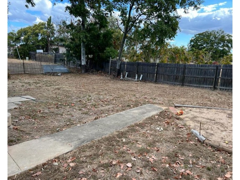 1 Cunningham Street, Collinsville QLD 4804