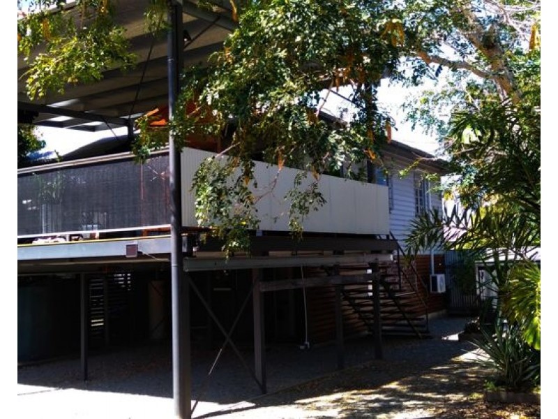 5 Toussaint Street, Collinsville QLD 4804