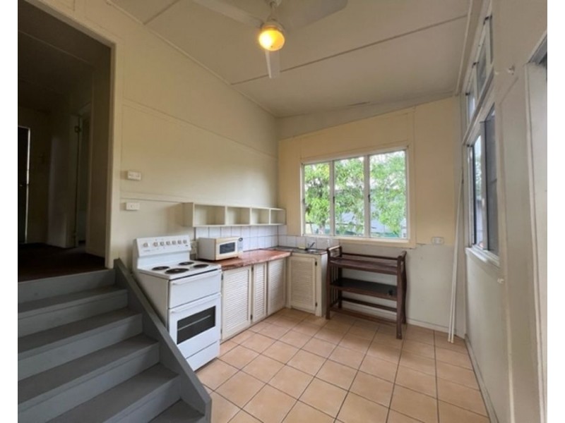 37 Macarthur Street, Collinsville QLD 4804