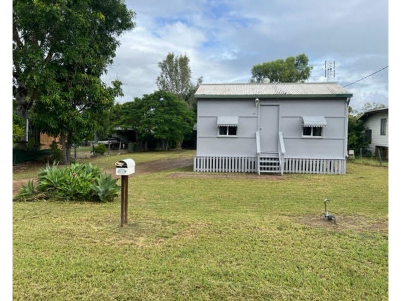 37 Macarthur Street, Collinsville QLD 4804