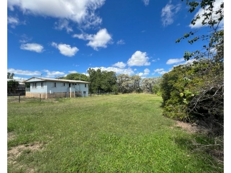 13 Gralton Street, Collinsville QLD 4804
