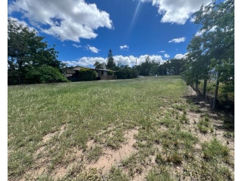 13 Gralton Street, Collinsville QLD 4804