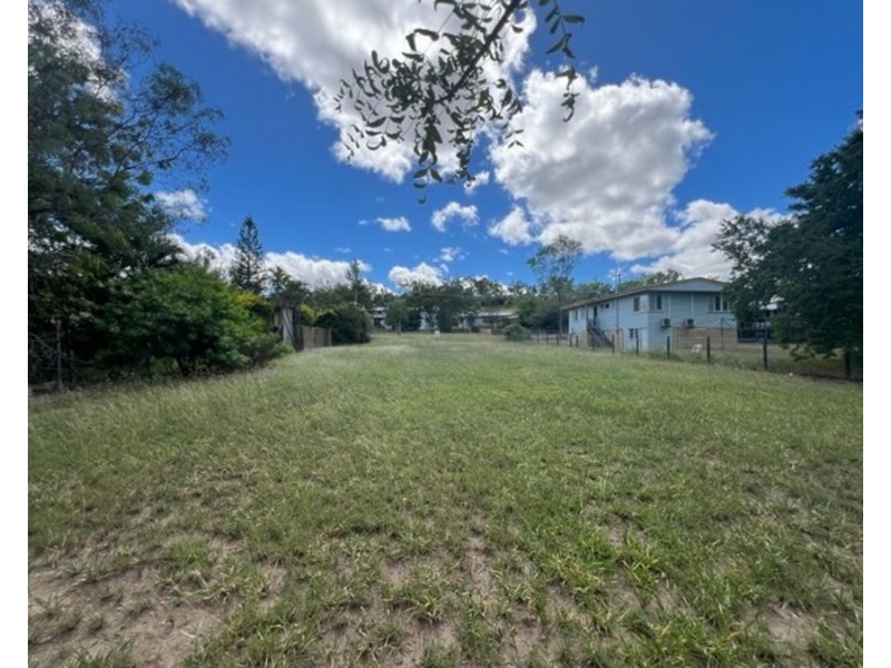 13 Gralton Street, Collinsville QLD 4804