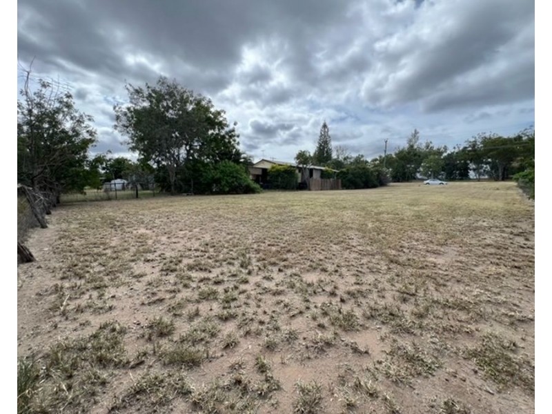 13 Gralton Street, Collinsville QLD 4804