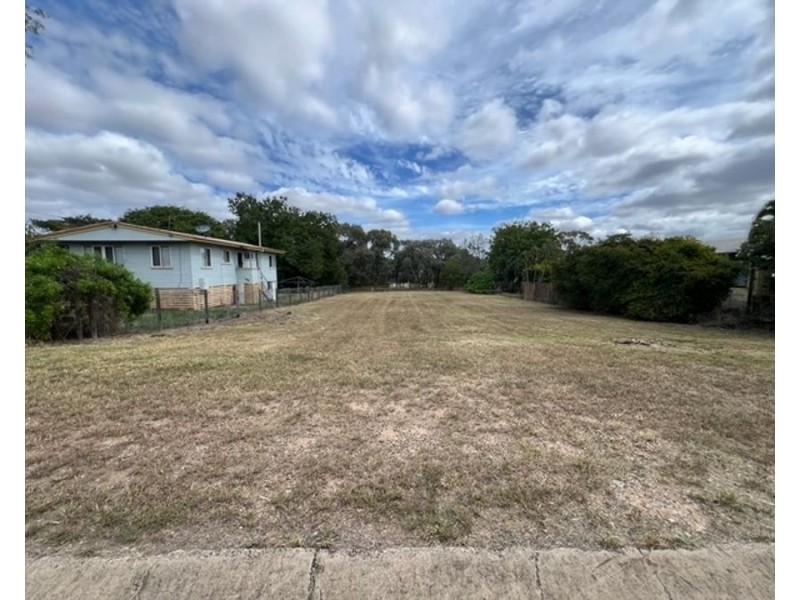 13 Gralton Street, Collinsville QLD 4804