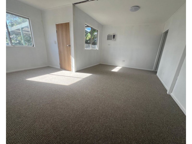 33 Fifth Avenue, Scottville QLD 4804