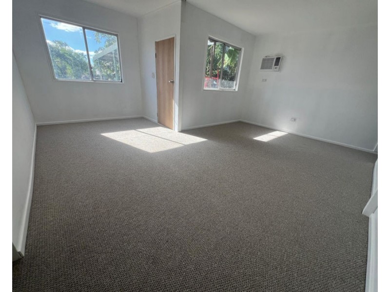 33 Fifth Avenue, Scottville QLD 4804