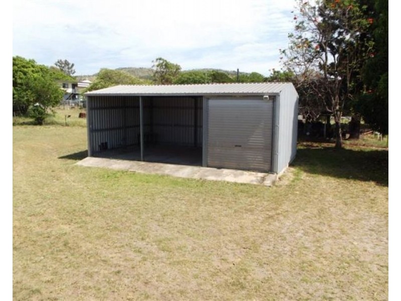 13-15 Strathmore Street, Collinsville QLD 4804