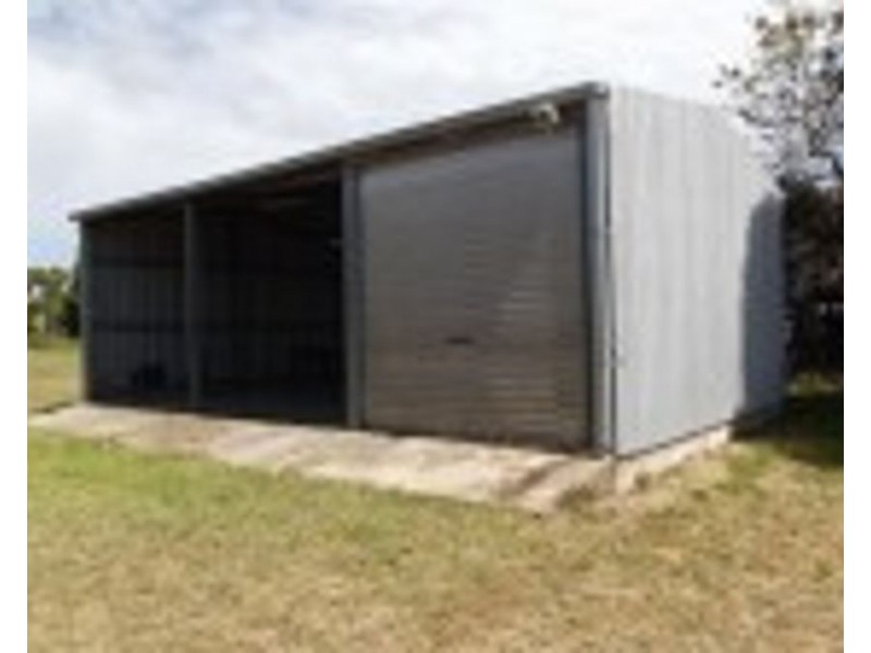 13-15 Strathmore Street, Collinsville QLD 4804