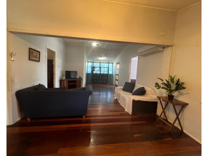 24 Seventh Avenue, Scottville QLD 4804