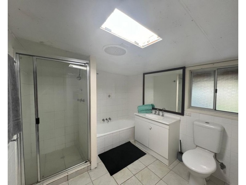 24 Seventh Avenue, Scottville QLD 4804