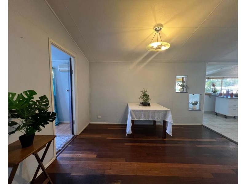 24 Seventh Avenue, Scottville QLD 4804