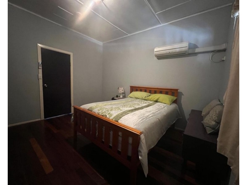 24 Seventh Avenue, Scottville QLD 4804