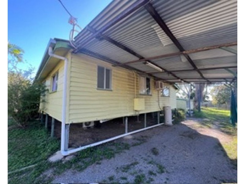 24 Seventh Avenue, Scottville QLD 4804