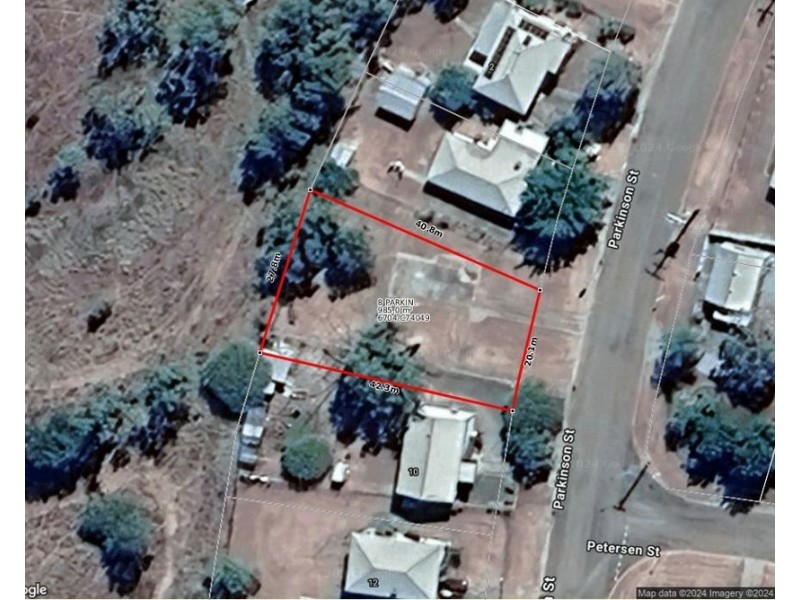 8 PARKINSON STREET, Collinsville QLD 4804